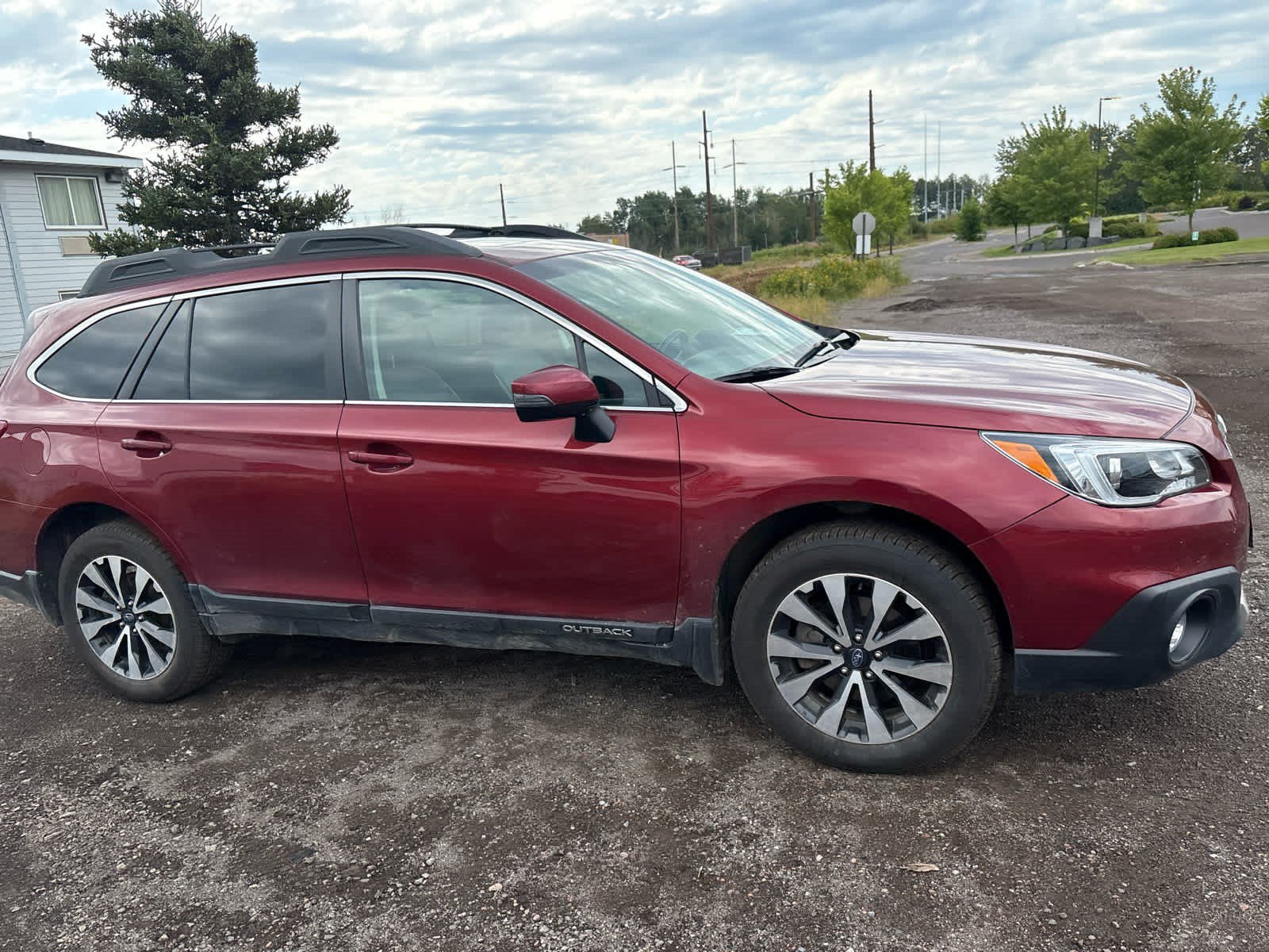 Used 2017 Subaru Outback 2.5i Limited AWD/4WD image 7