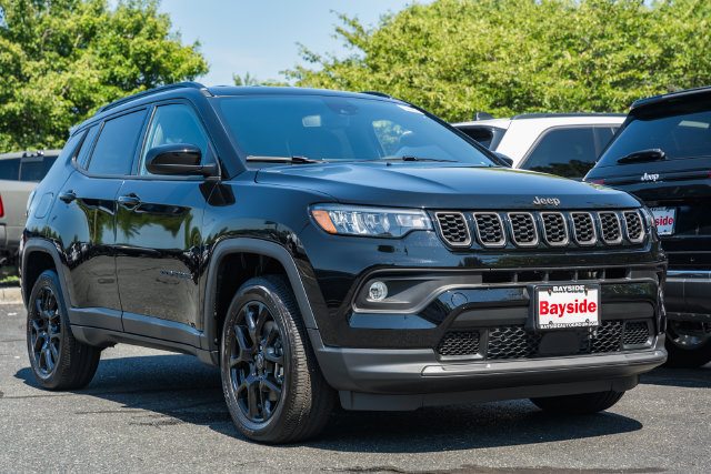 New 2026 Jeep Compass Latitude AWD/4WD image 2