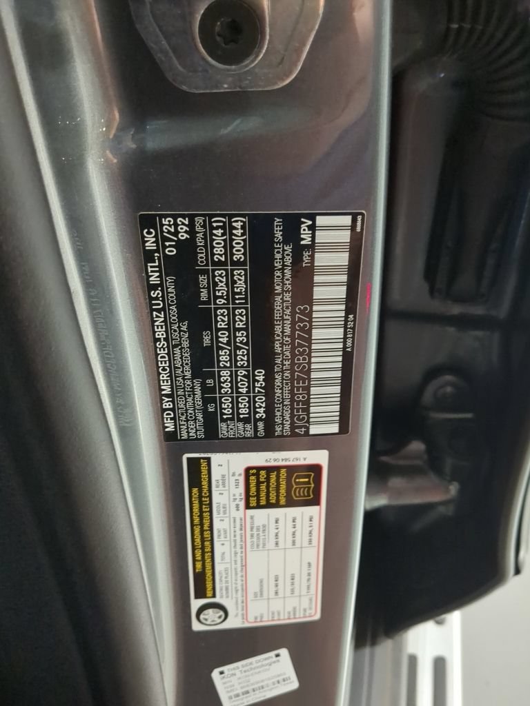 Used 2025 Mercedes-Benz GLS 580 4MATIC image 12