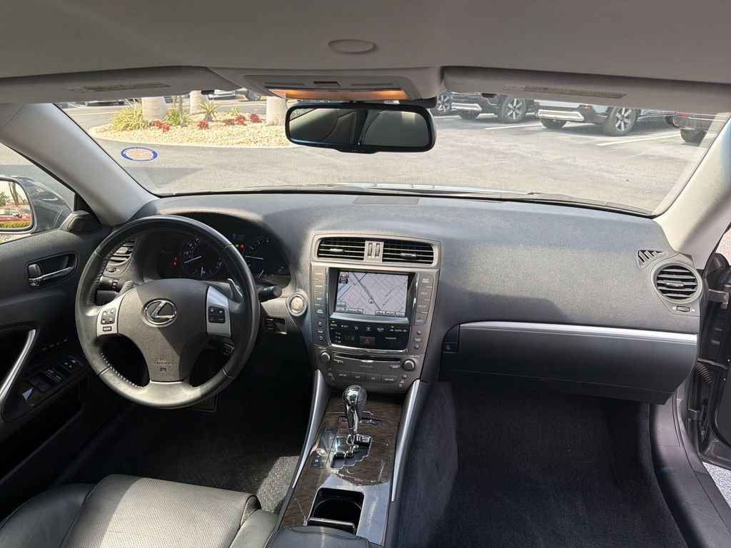 Used 2012 Lexus IS 350C w/ Luxury Pkg RWD image 10
