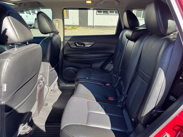 Used 2015 Nissan Rogue SL w/ SL Premium Package image 25