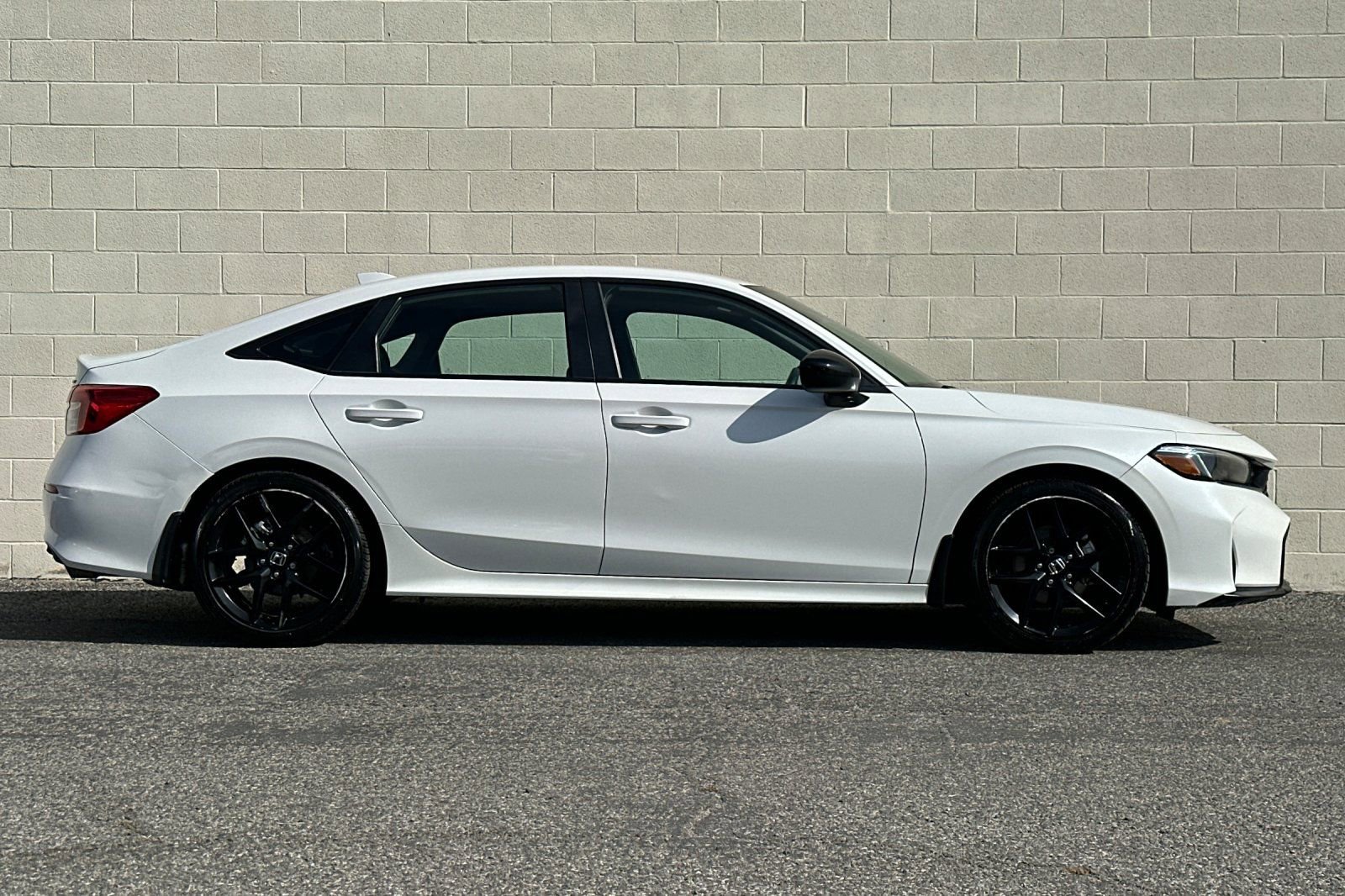 Used 2025 Honda Civic Sport image 3