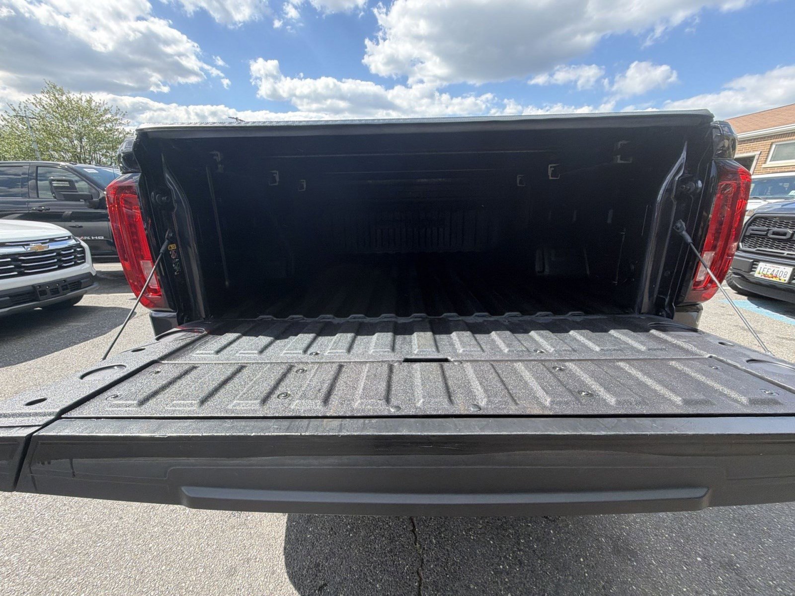 Used 2024 GMC Sierra 1500 AT4X w/ AT4X AEV Edition AWD/4WD image 24