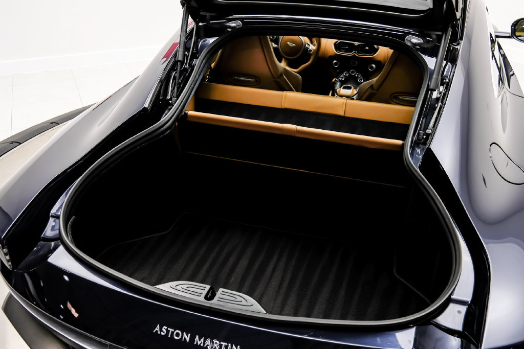 Used 2020 Aston Martin V8 Vantage Coupe RWD image 59