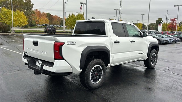 New 2025 Toyota Tacoma TRD Off-Road image 28