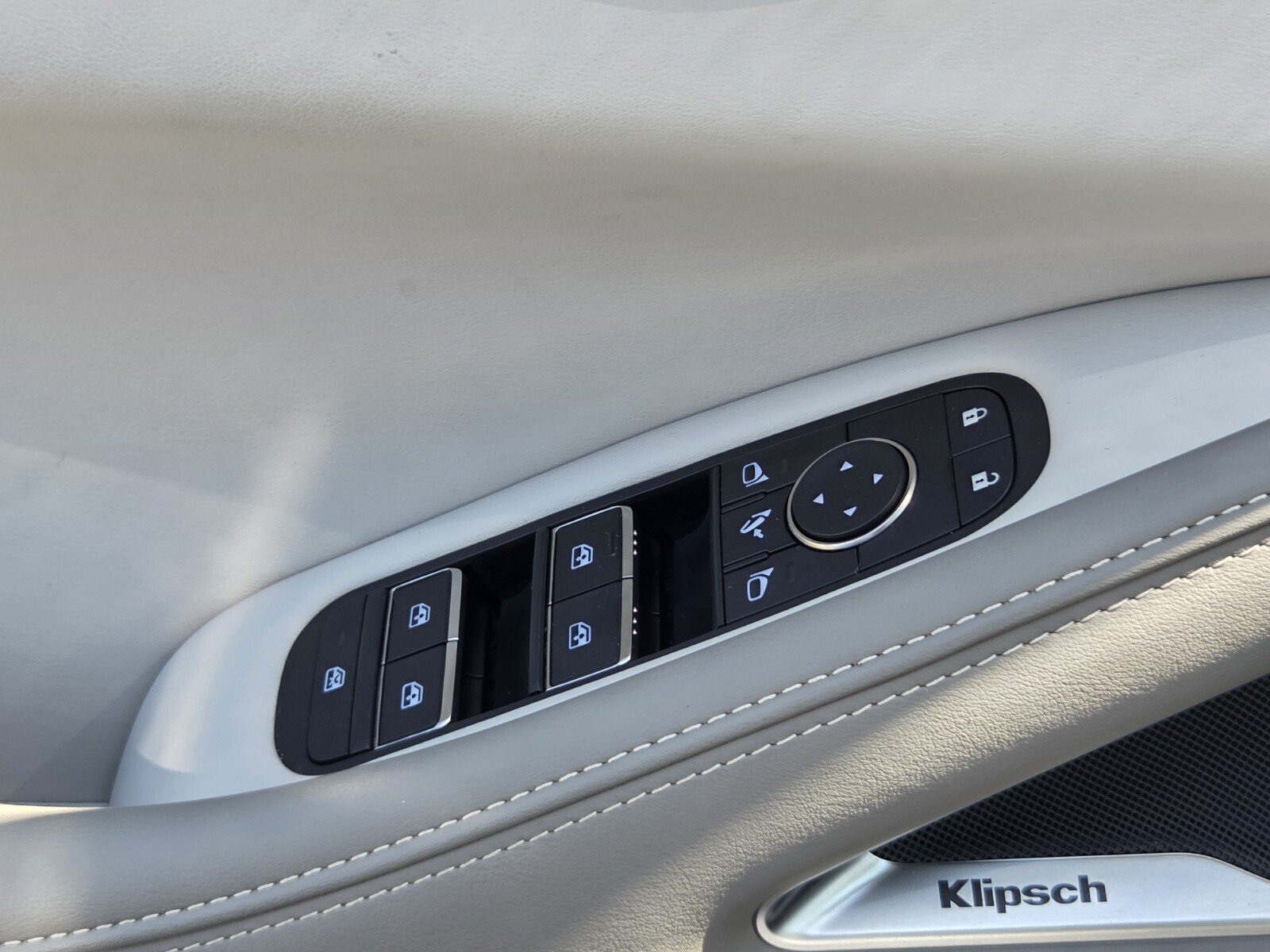 Used 2026 INFINITI QX60 Luxe w/ Cargo Package FWD image 31