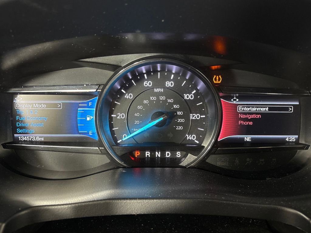 Used 2018 Ford Explorer Limited AWD/4WD image 21