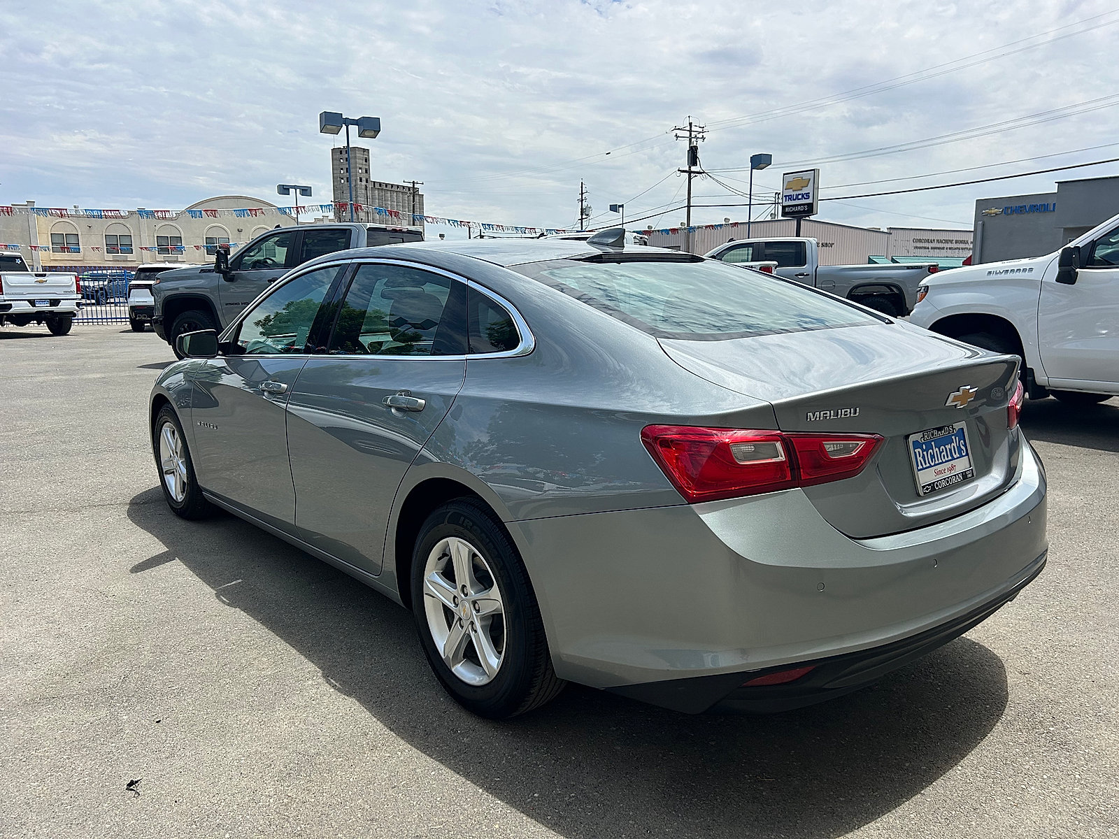 Used 2024 Chevrolet Malibu LT FWD image 5