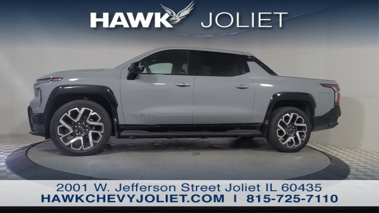 New 2025 Chevrolet Silverado EV RST AWD/4WD image 6