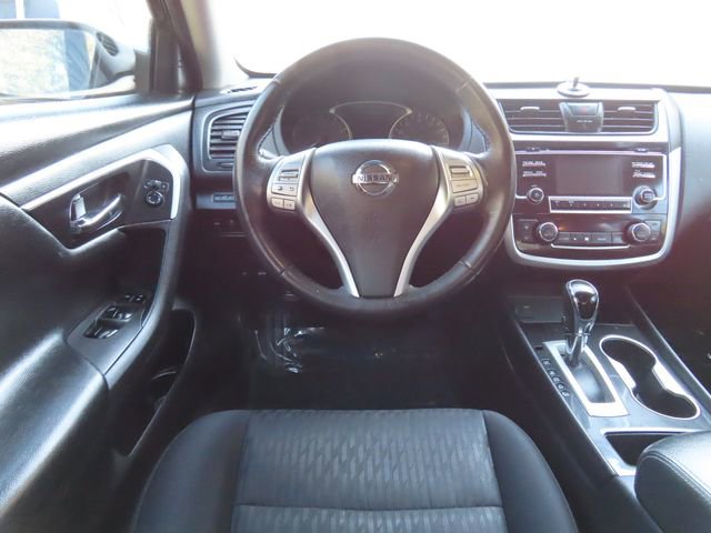 Used 2018 Nissan Altima 2.5 SV FWD image 15