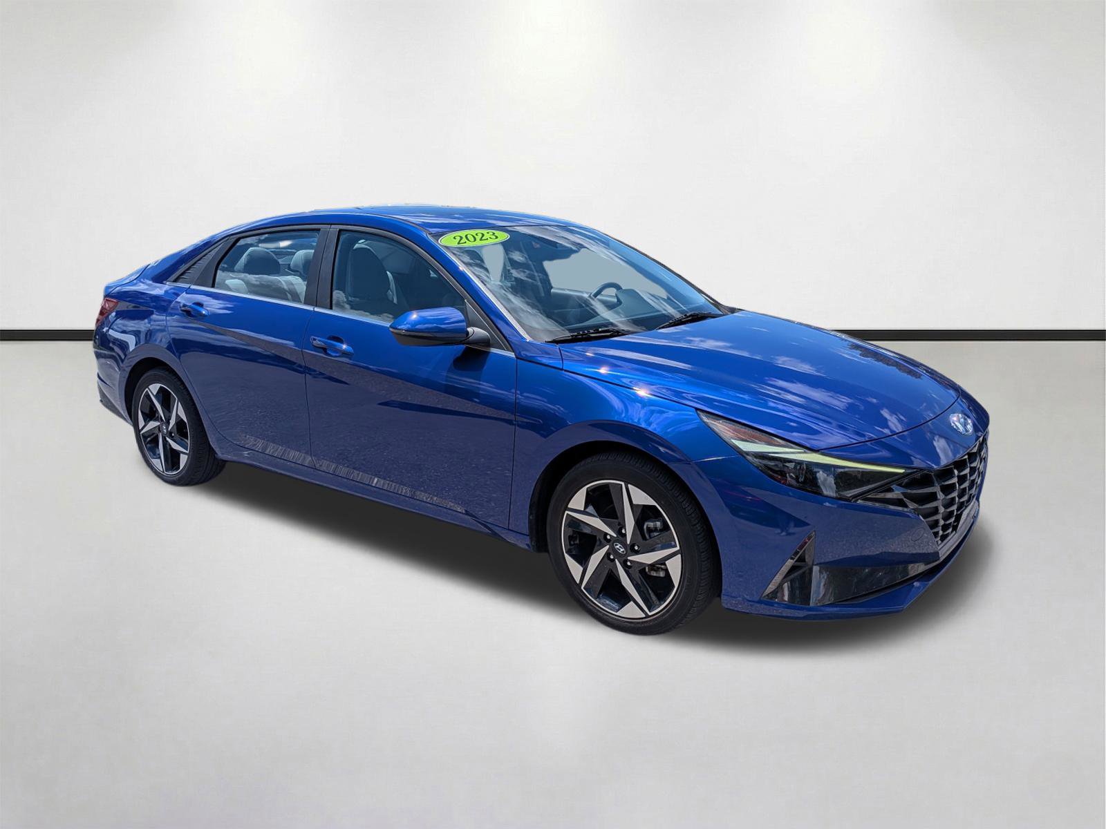 Used 2023 Hyundai Elantra Limited w/ Cargo Package FWD image 1