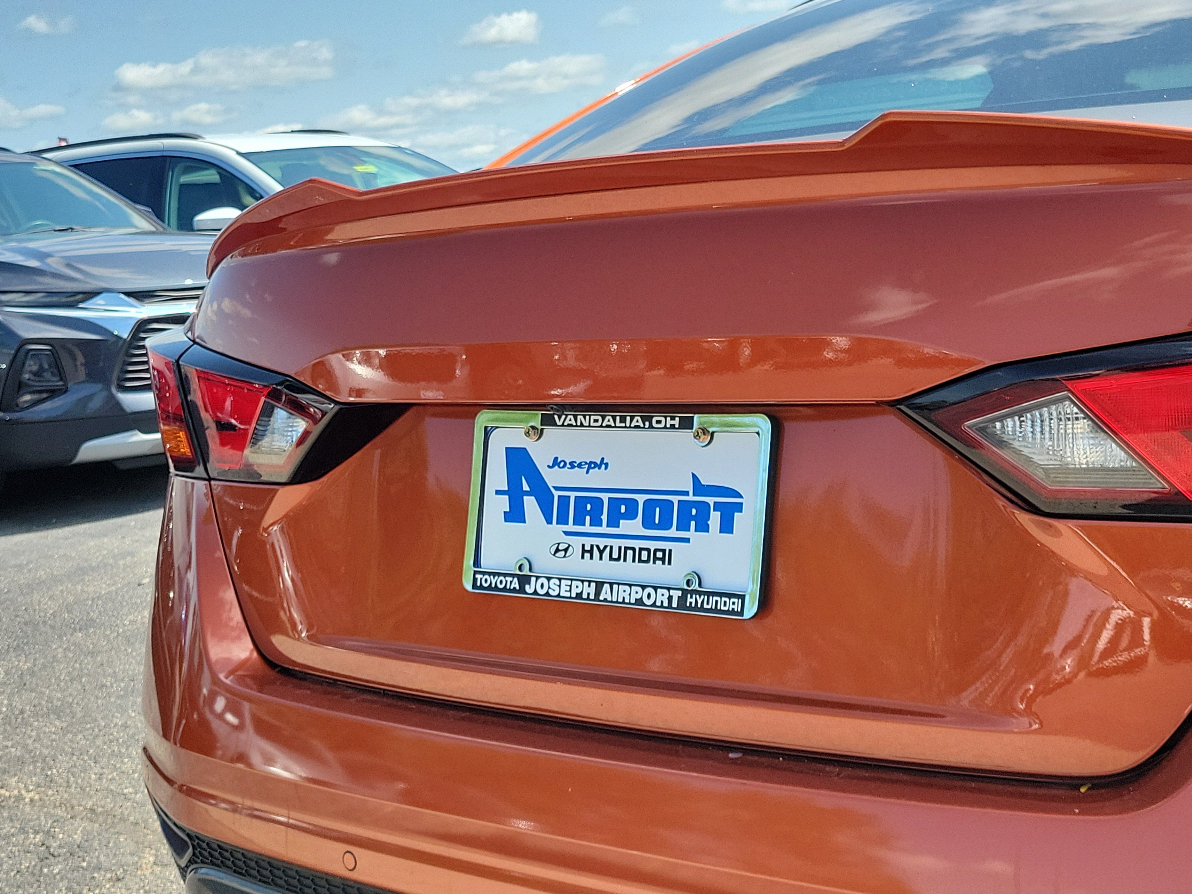 Used 2021 Nissan Altima 2.5 SR w/ SR Premium Package AWD/4WD image 6