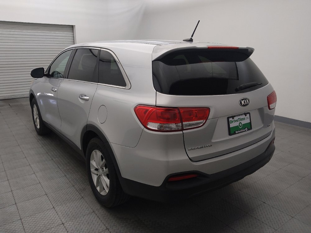 Used 2016 Kia Sorento L image 5