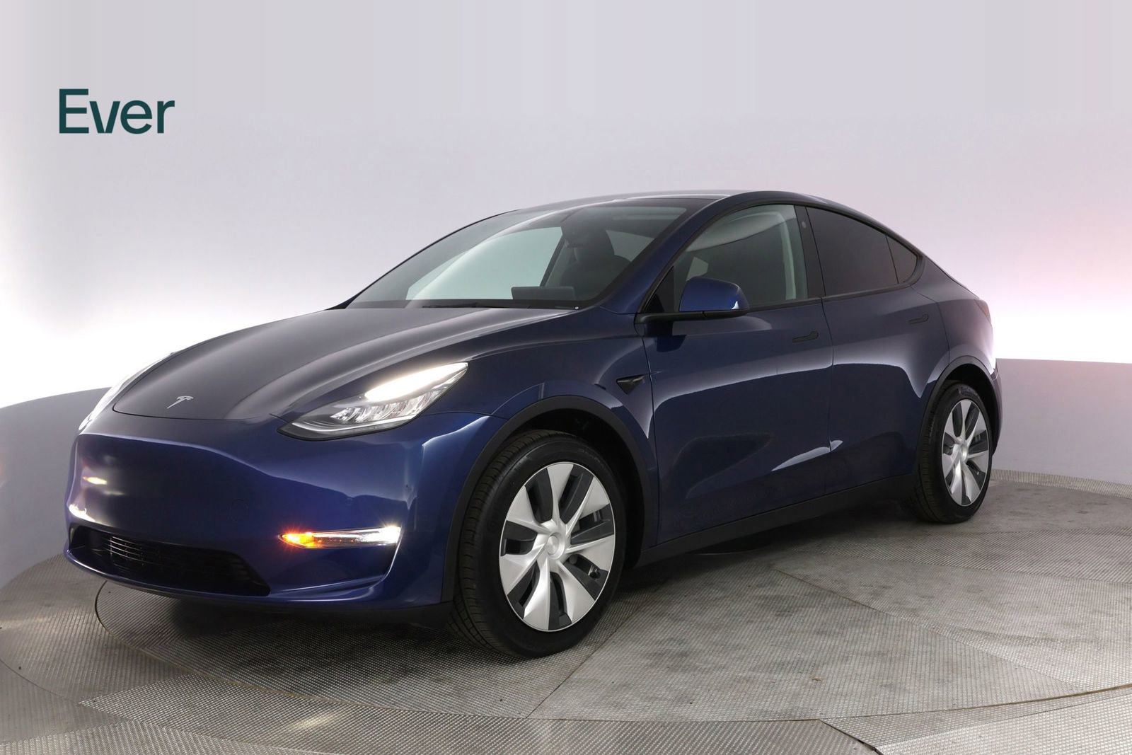Used 2021 Tesla Model Y Long Range image 2