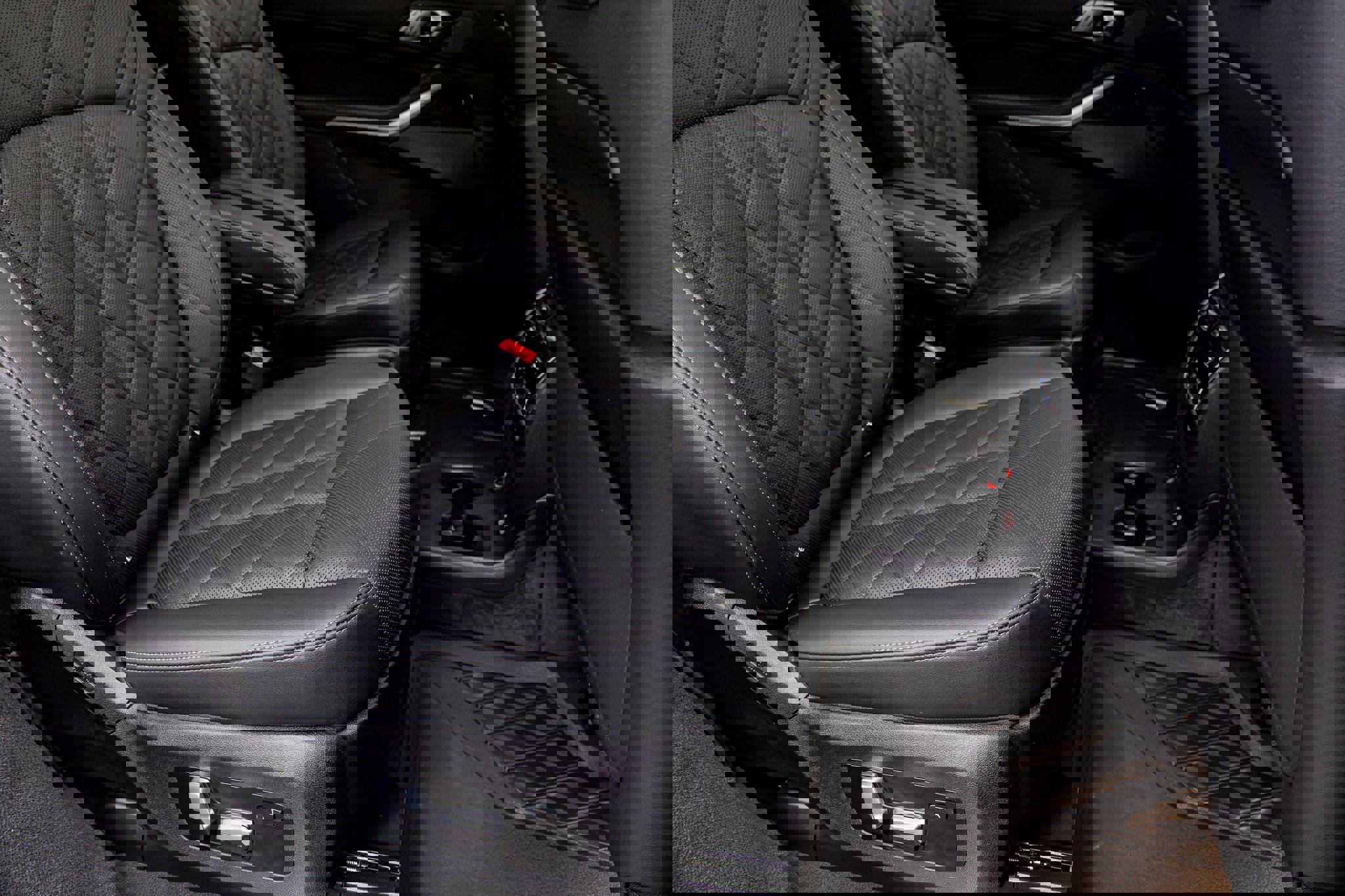 Used 2024 BMW X7 xDrive40i w/ M Sport Package image 34