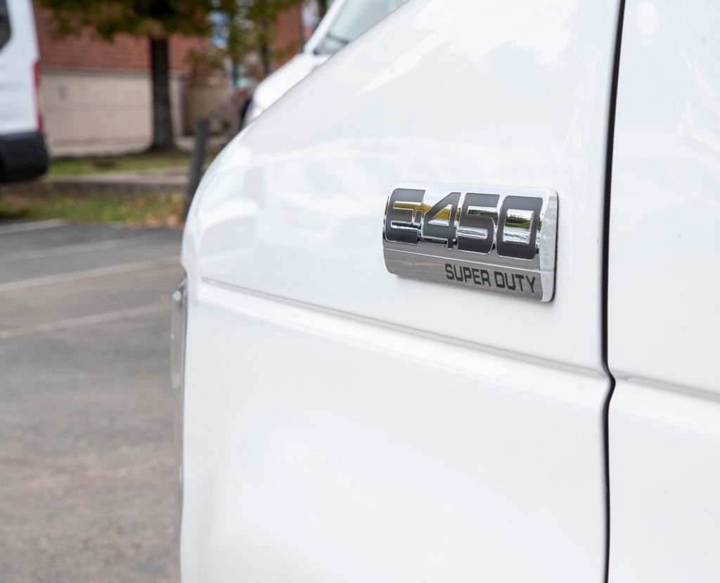 Used 2016 Ford E-450 and Econoline 450 Super Duty w/ Shuttle Bus Prep Package image 8