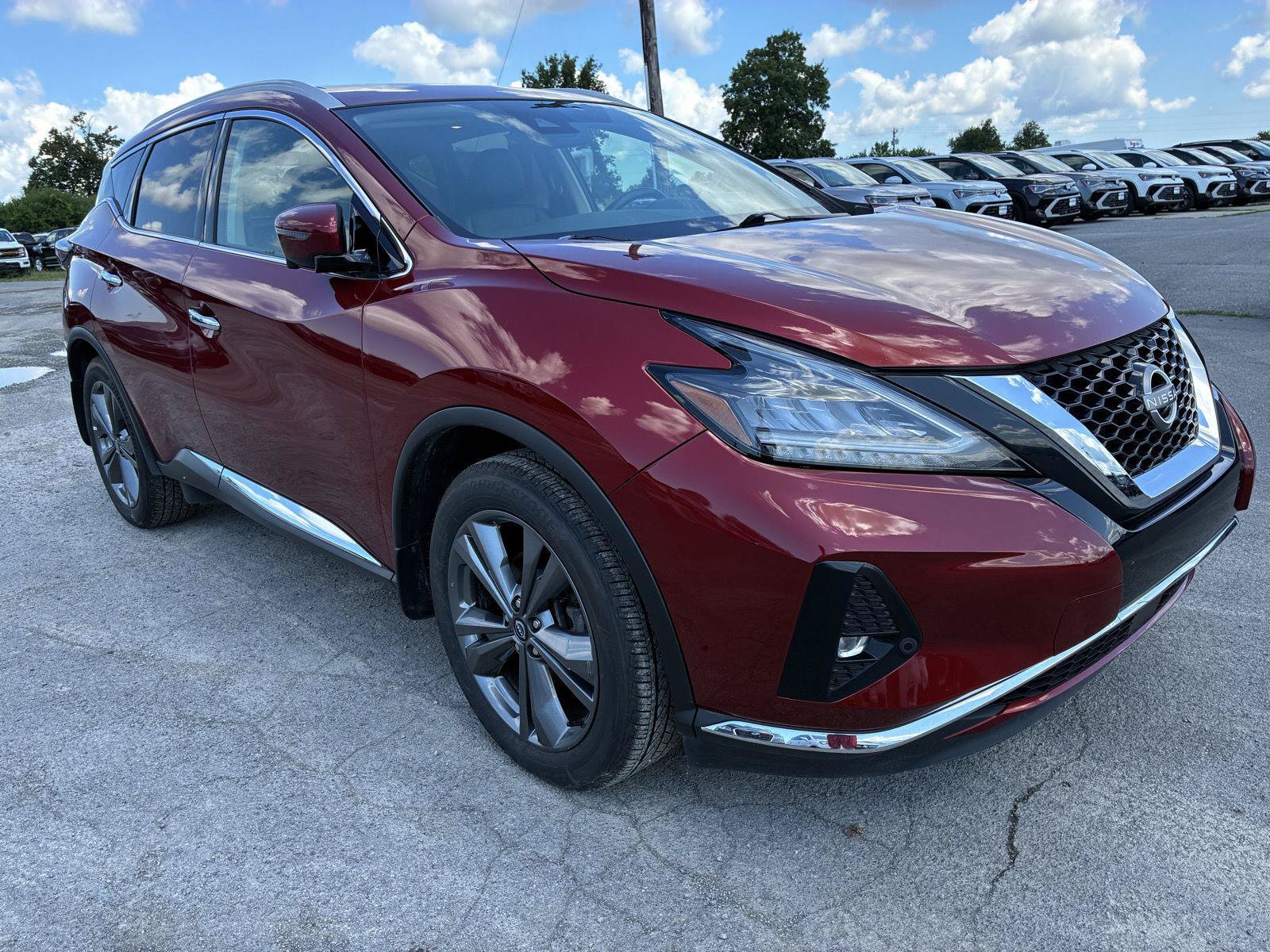 Used 2023 Nissan Murano Platinum AWD/4WD image 1