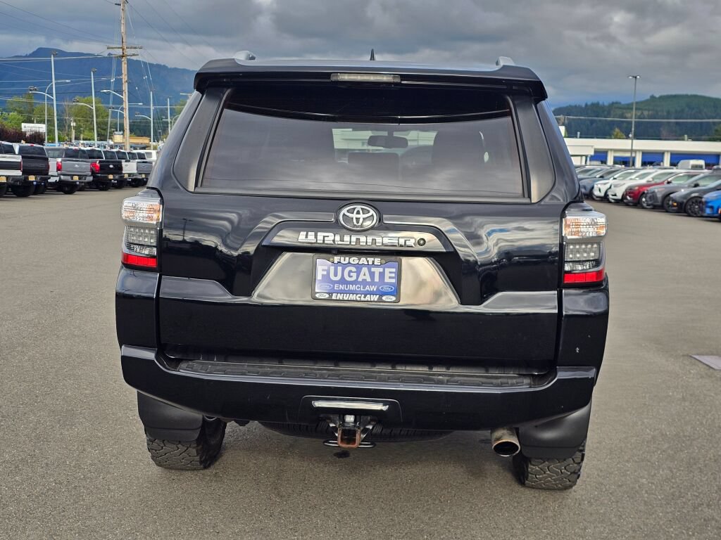 Used 2018 Toyota 4Runner SR5 Premium AWD/4WD image 7