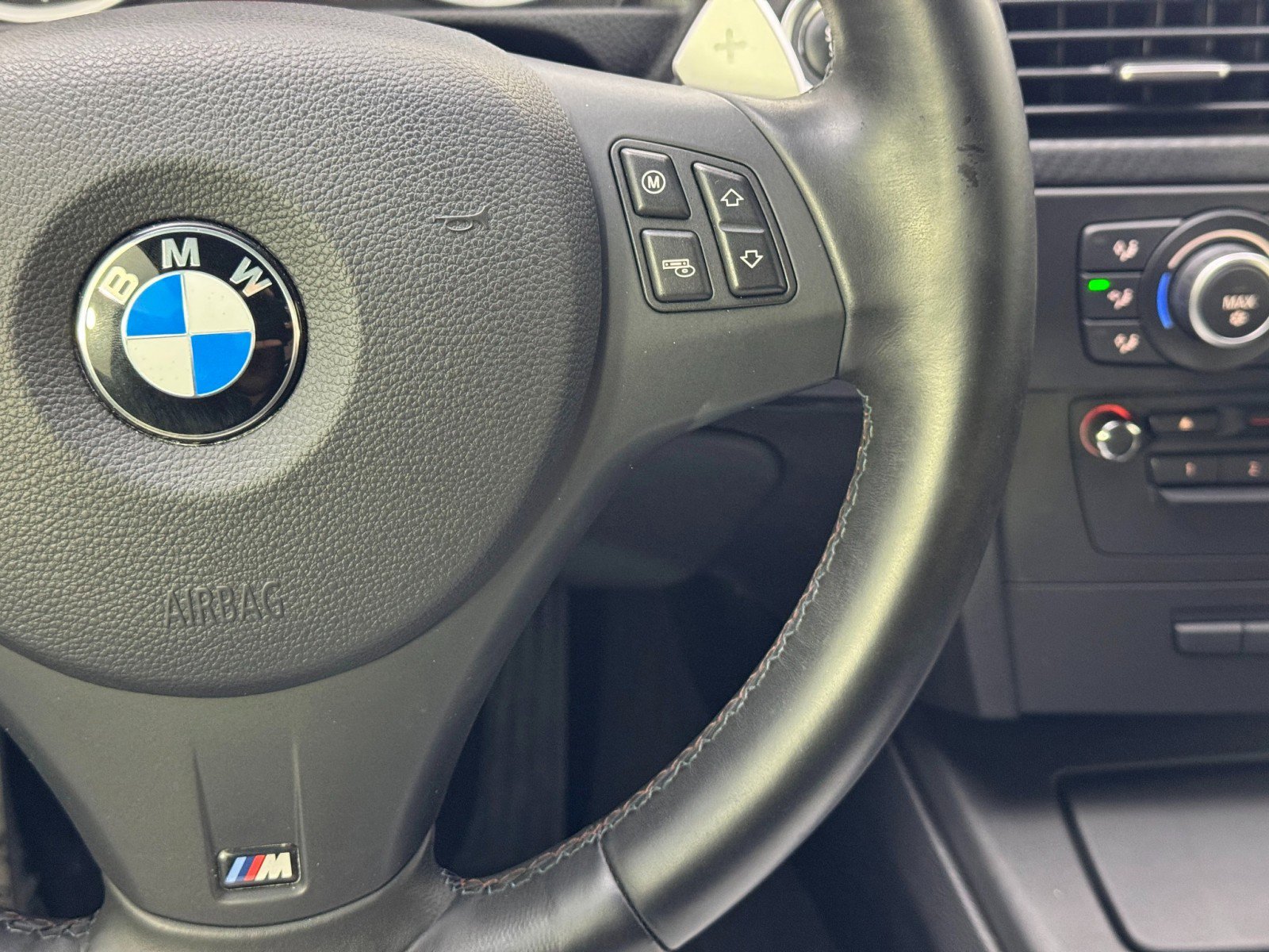 Used 2011 BMW M3 Convertible image 20