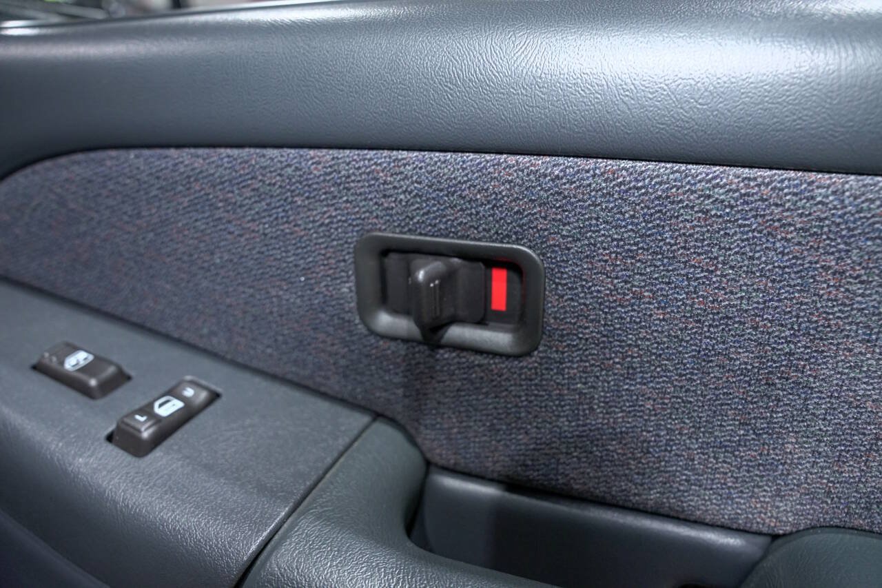 Used 2002 GMC Sierra 1500 SLE RWD image 36