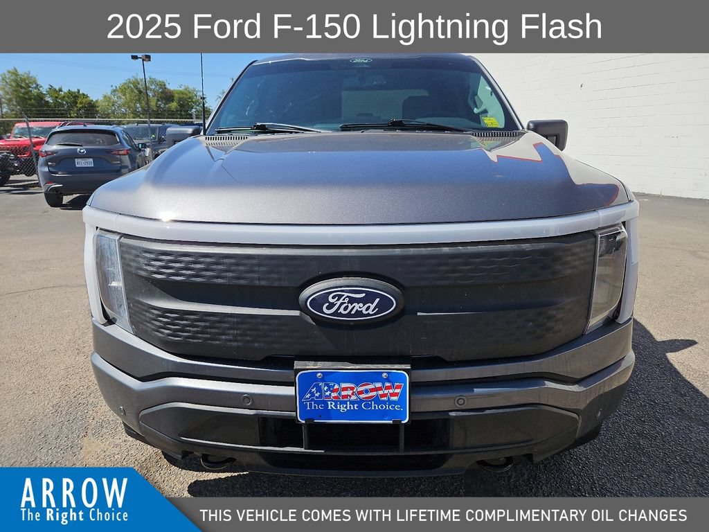 Used 2025 Ford F150 Lightning Flash AWD/4WD image 3
