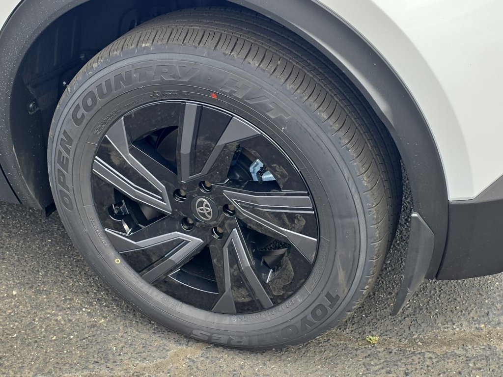 New 2026 Toyota C-HR AWD/4WD image 12