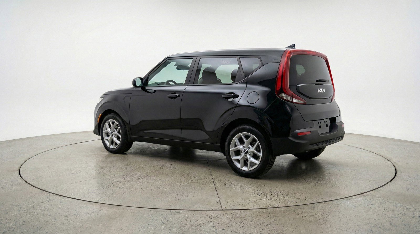 Used 2025 Kia Soul LX w/ LX Technology Package image 6