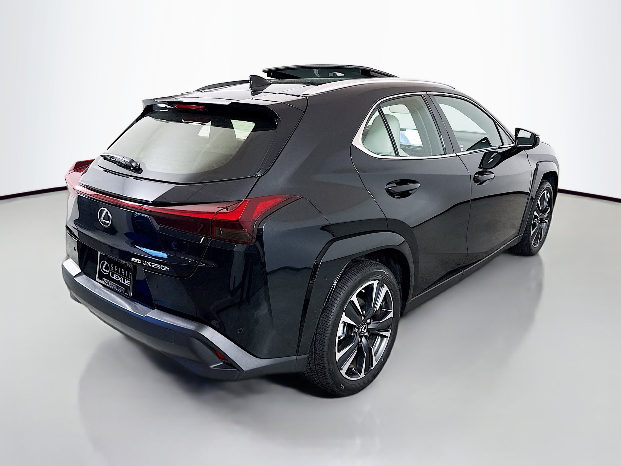 Used 2024 Lexus UX 250h AWD w/ Premium Package image 7