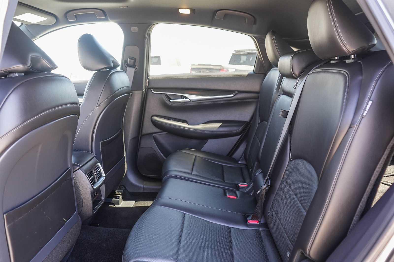 Used 2025 INFINITI QX55 Luxe w/ Cargo Package AWD/4WD image 18