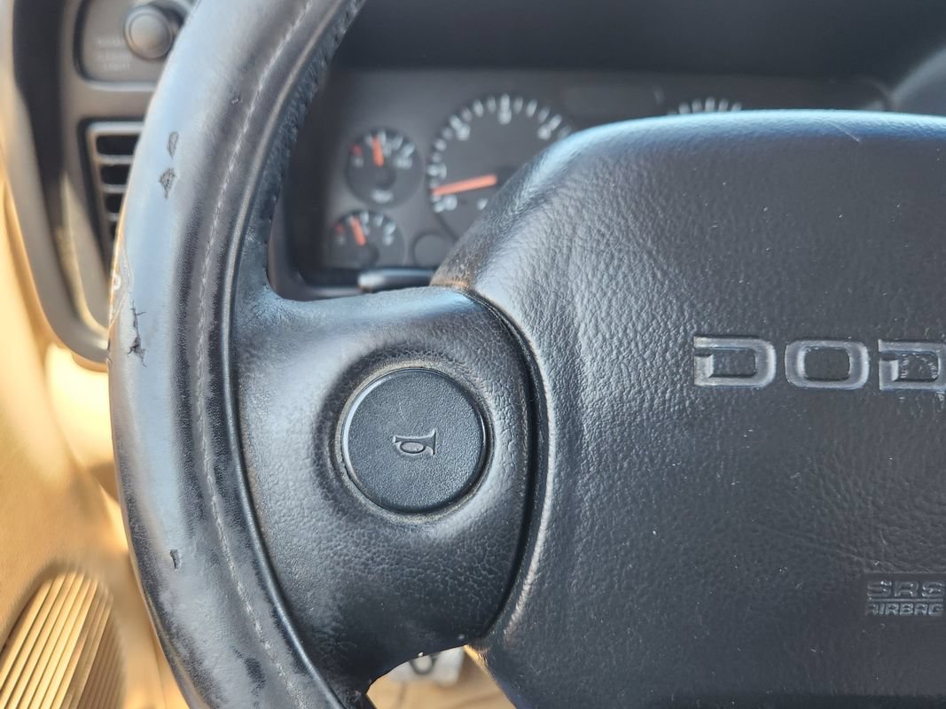 Used 1997 Dodge Ram 1500 Truck 2WD Club Cab image 28
