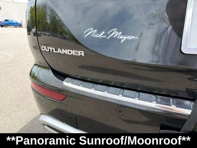 Used 2023 Mitsubishi Outlander SEL 40th Anniversary AWD/4WD image 17