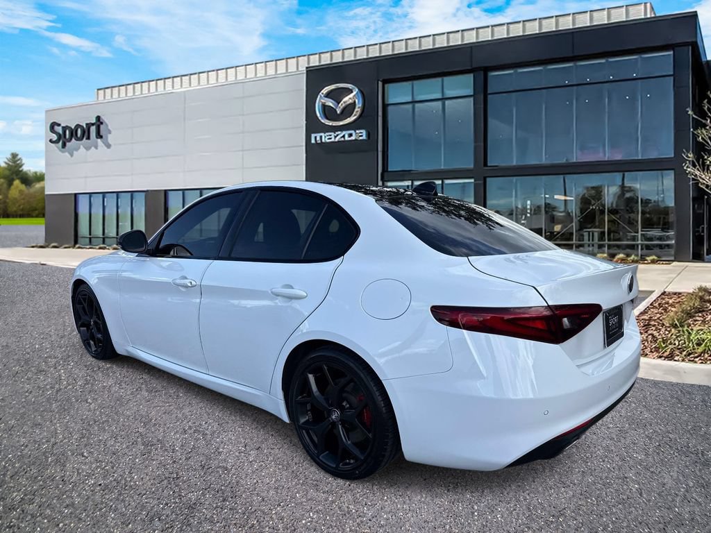 Used 2021 Alfa Romeo Giulia Ti w/ Nero Edizione RWD image 5