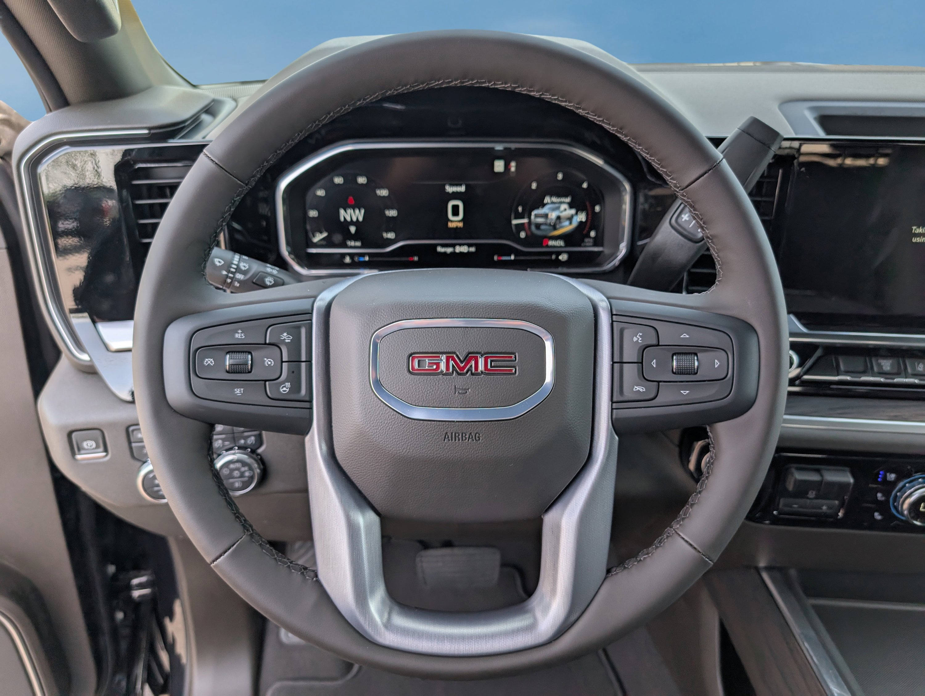 New 2025 GMC Sierra 2500 SLT w/ SLT Convenience Package image 21