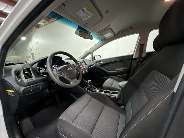 Used 2017 Kia Forte LX FWD image 10