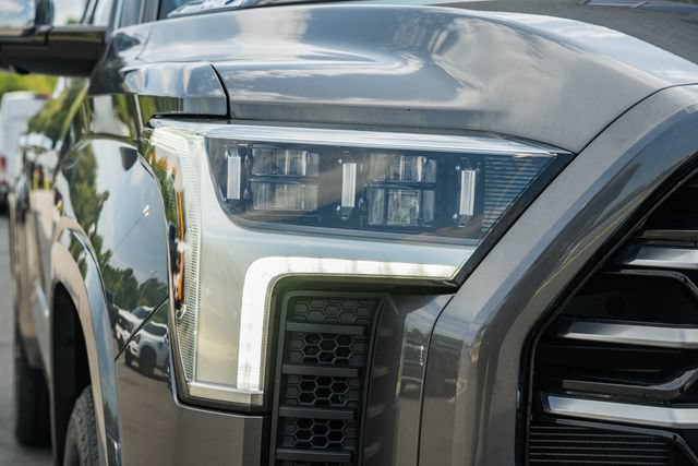 Used 2024 Toyota Tundra Capstone AWD/4WD image 39