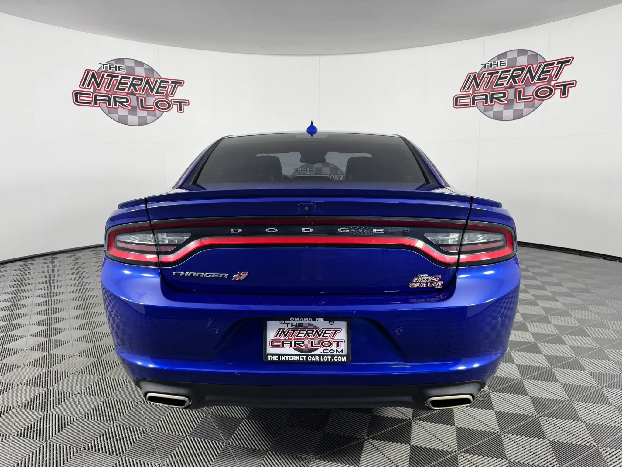 Used 2020 Dodge Charger SXT w/ Plus Group AWD/4WD image 6