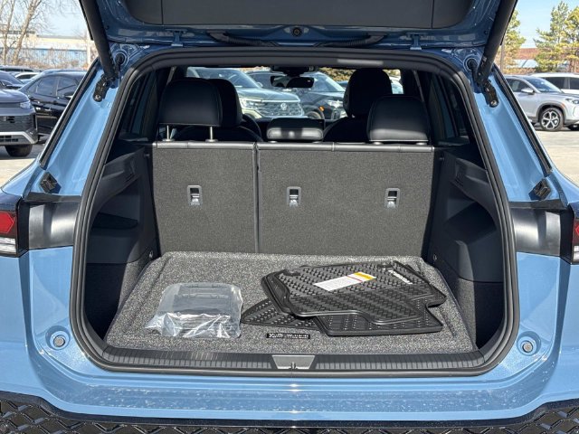New 2026 Volkswagen Tiguan SE R-Line AWD/4WD image 6