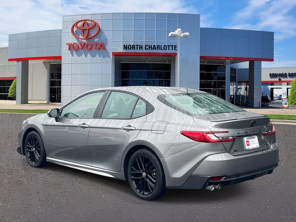 Used 2025 Toyota Camry SE w/ Convenience Package FWD image 6