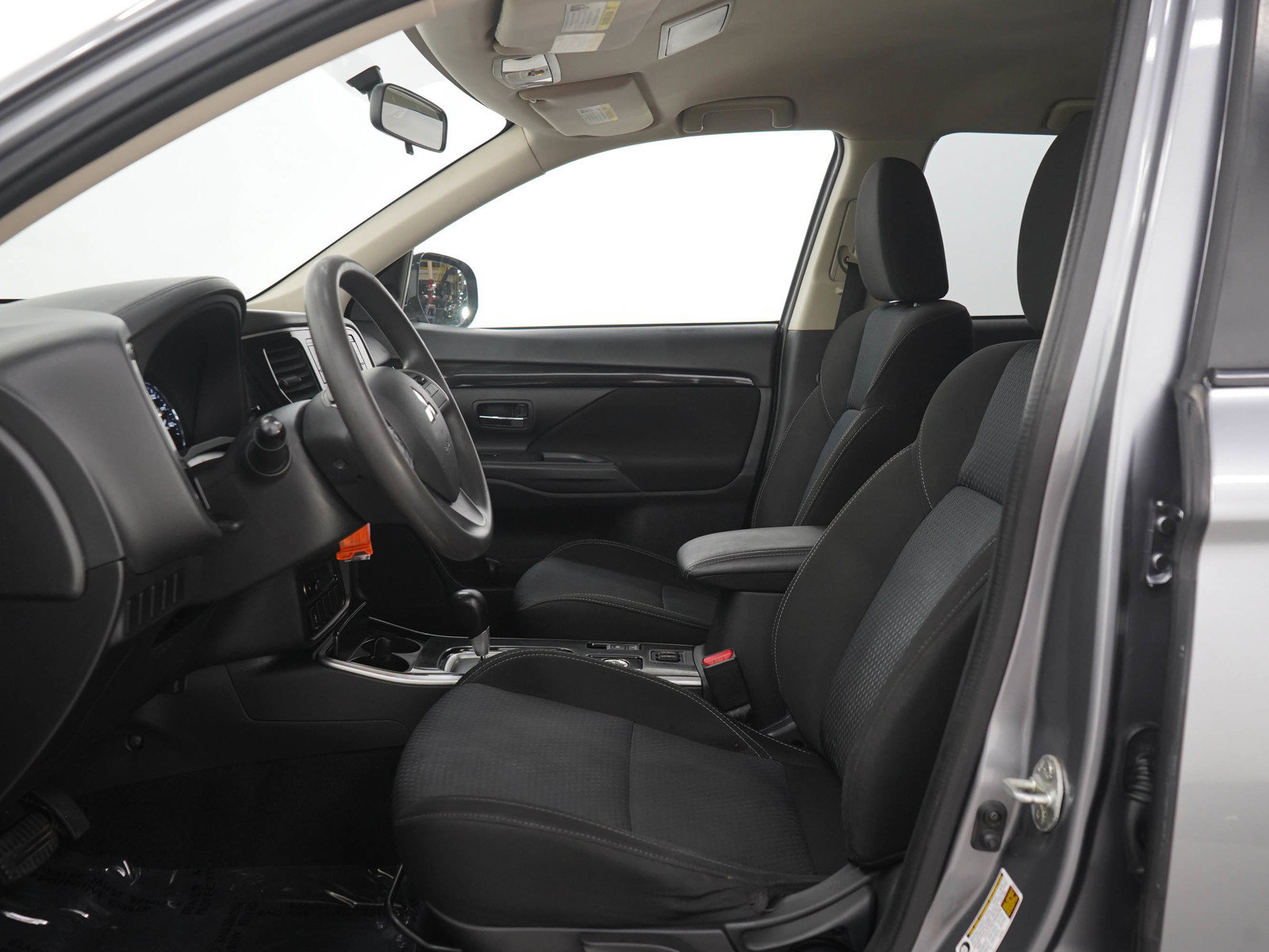 Used 2019 Mitsubishi Outlander ES AWD/4WD image 22