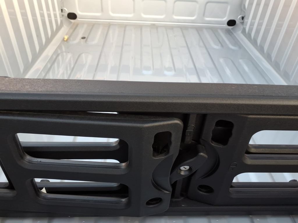 New 2026 RAM 2500 Laramie AWD/4WD image 5