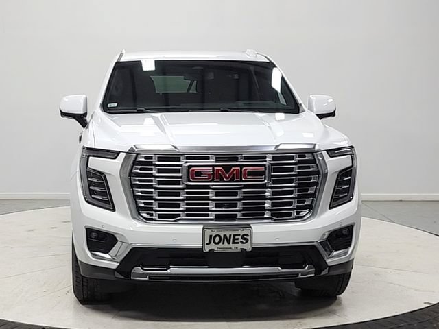 Used 2025 GMC Yukon XL Denali AWD/4WD image 2