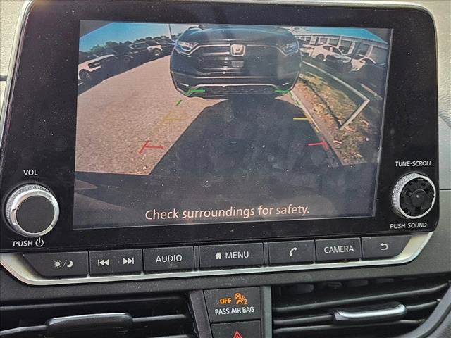 Used 2020 Nissan Altima 2.5 SR w/ Premium Package FWD image 16