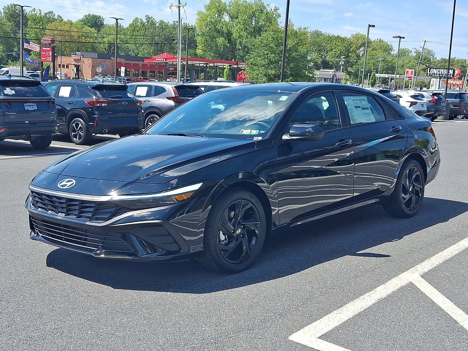 New 2026 Hyundai Elantra SEL Sport FWD image 2