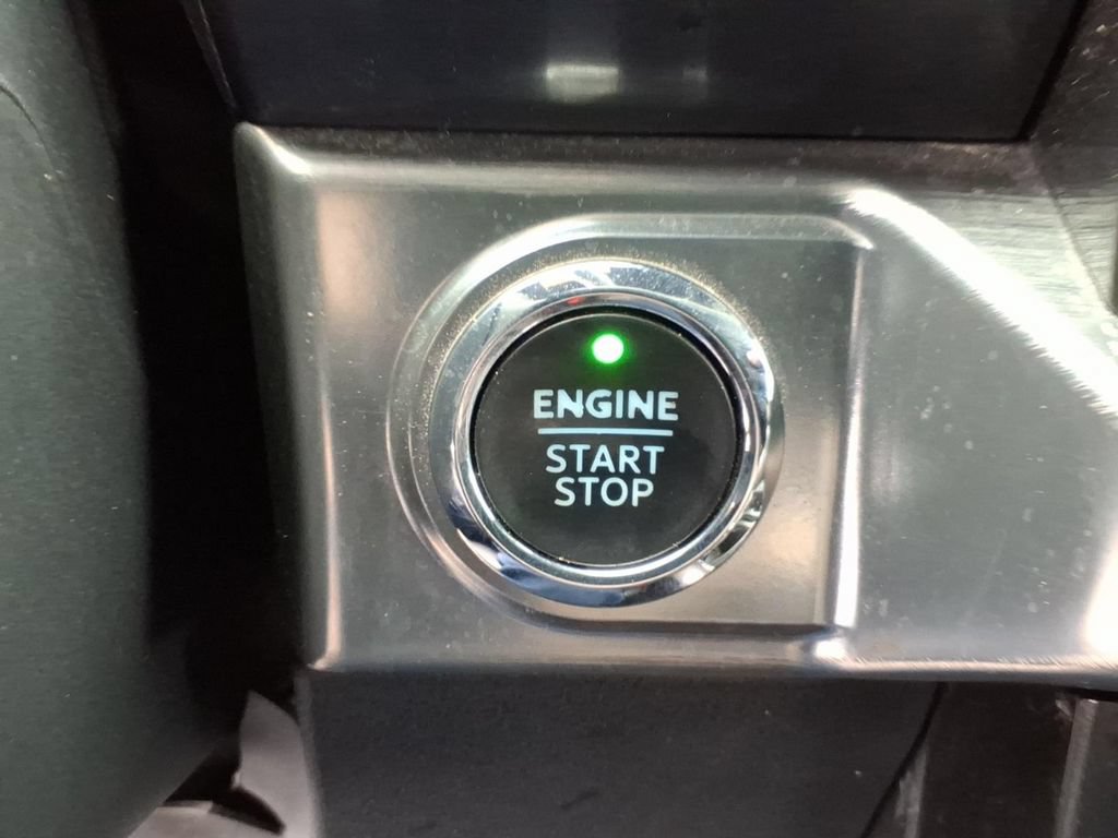 Used 2023 Ford F150 Lariat w/ Equipment Group 502A High AWD/4WD image 34