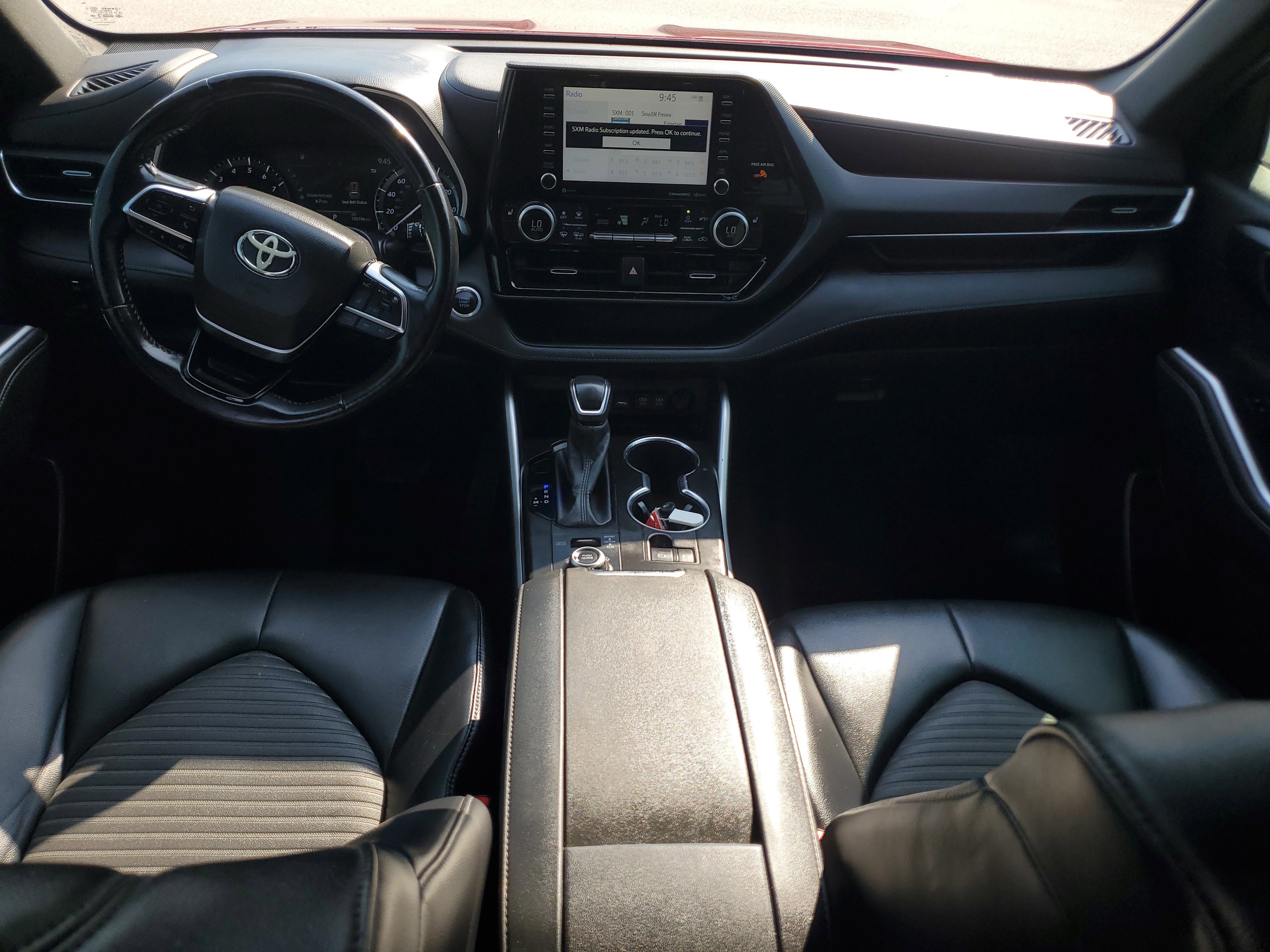 Used 2021 Toyota Highlander XSE AWD/4WD image 16