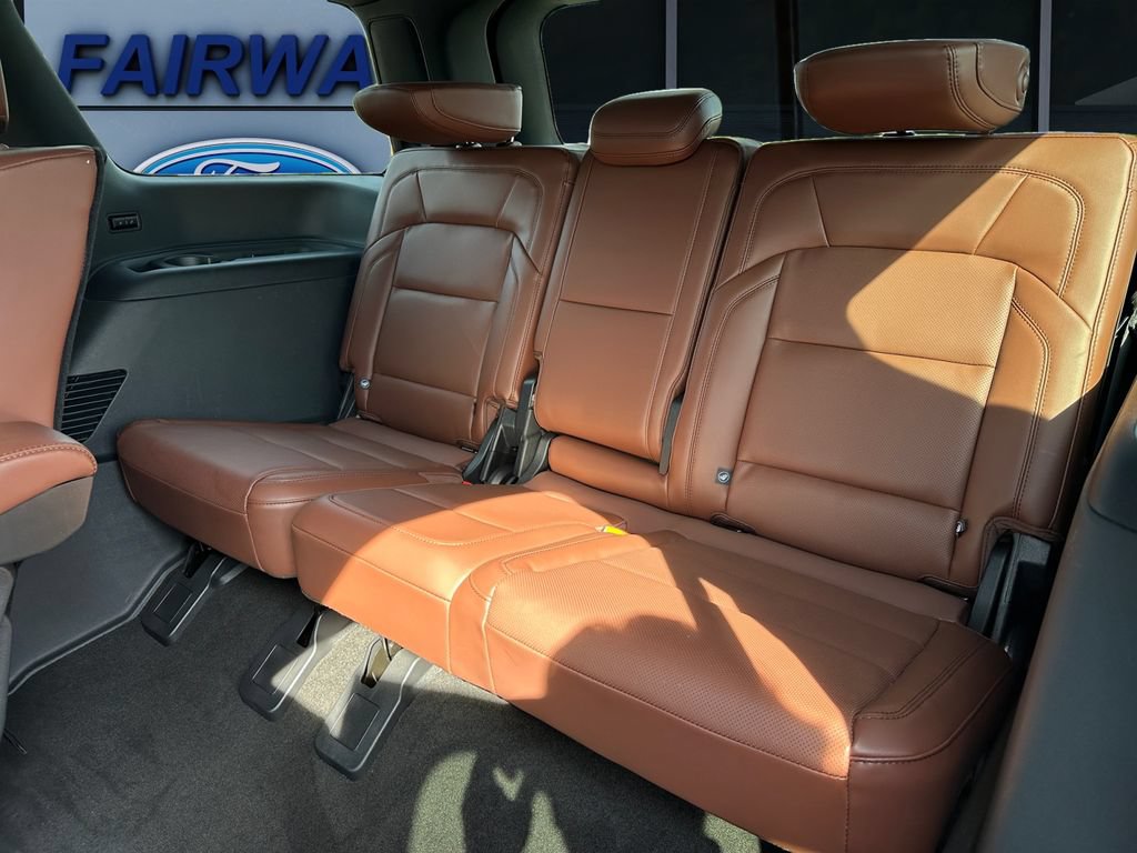Used 2026 Lincoln Navigator Reserve AWD/4WD image 13