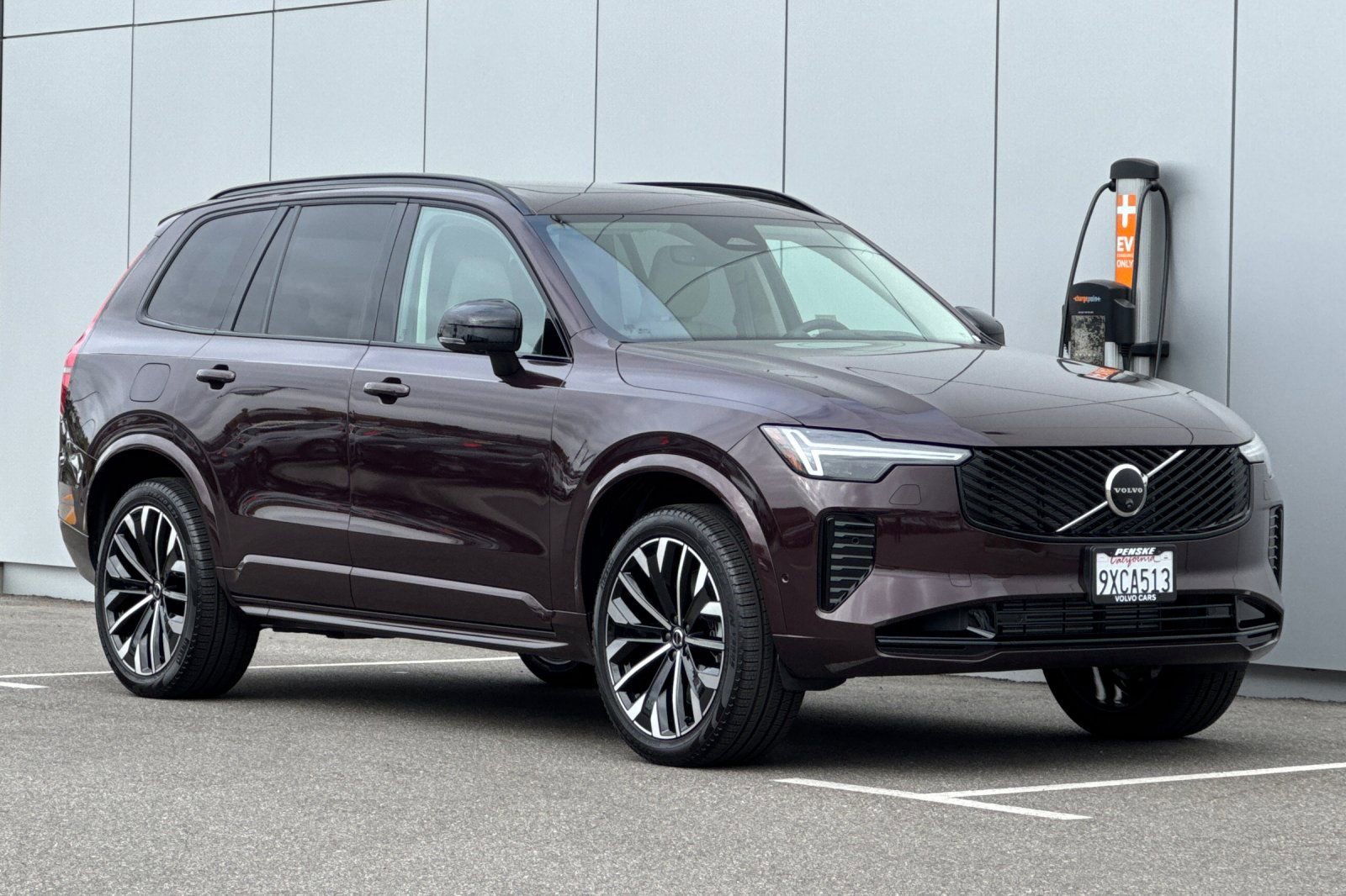 Certified 2026 Volvo XC90 T8 Ultra w/ Lounge Package AWD/4WD image 7