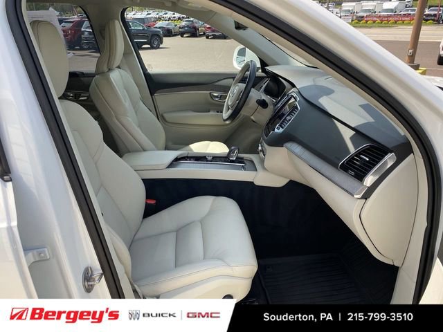 Used 2024 Volvo XC90 B6 Plus AWD/4WD image 30