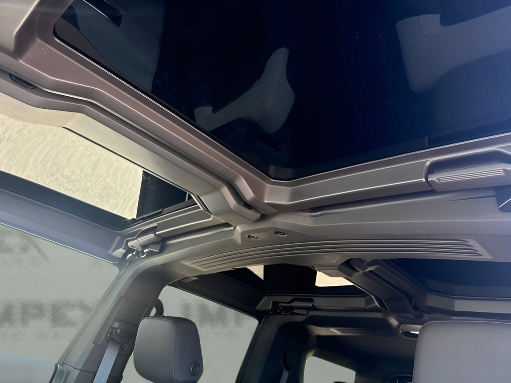 Used 2026 GMC Hummer EV SUV AWD/4WD image 11