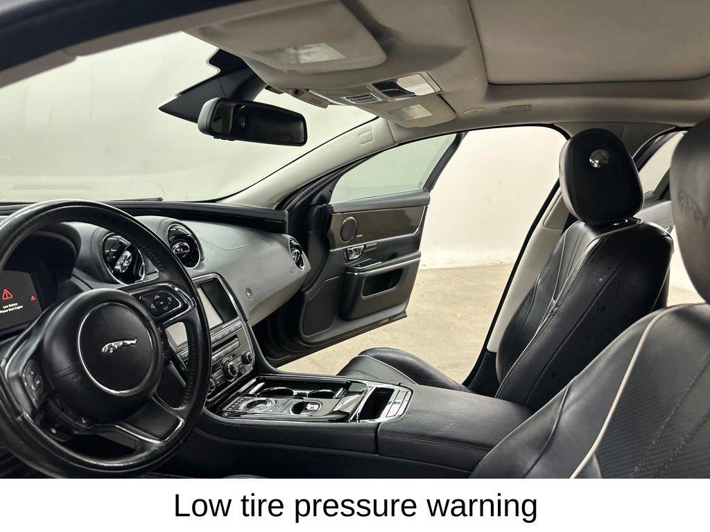 Used 2016 Jaguar XJ R-Sport AWD/4WD image 35
